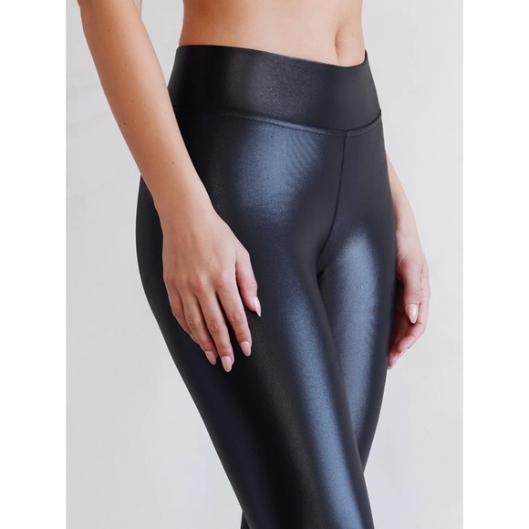 Carbon38 Takara Shine Regular Rise Leggings Wet Liquid Metallic Compression - Picture 3 of 10